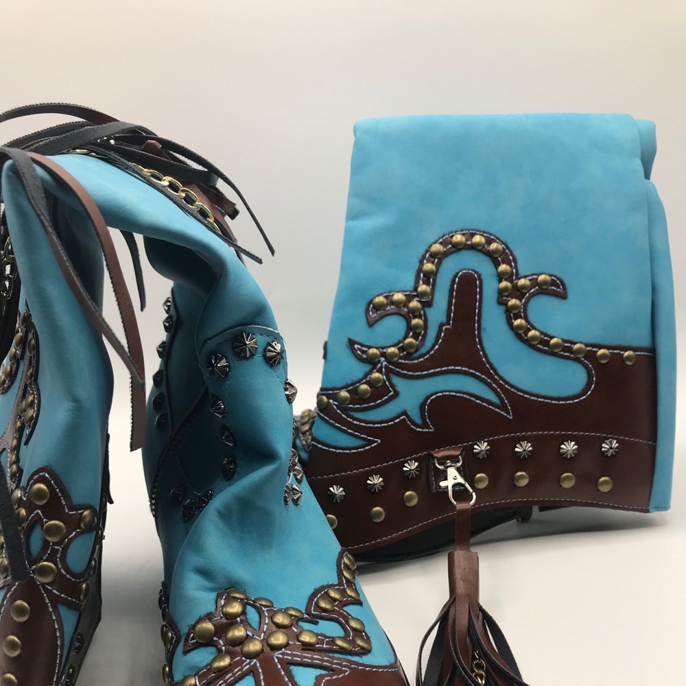 Ladies Cowboy Boots Aqua Blue. Size 8